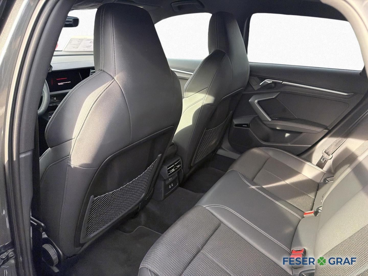 Bild über Audi S3 Sportback TFSI quattro S tronic - für weitere Informationen kontaktieren Sie den Audi Partner