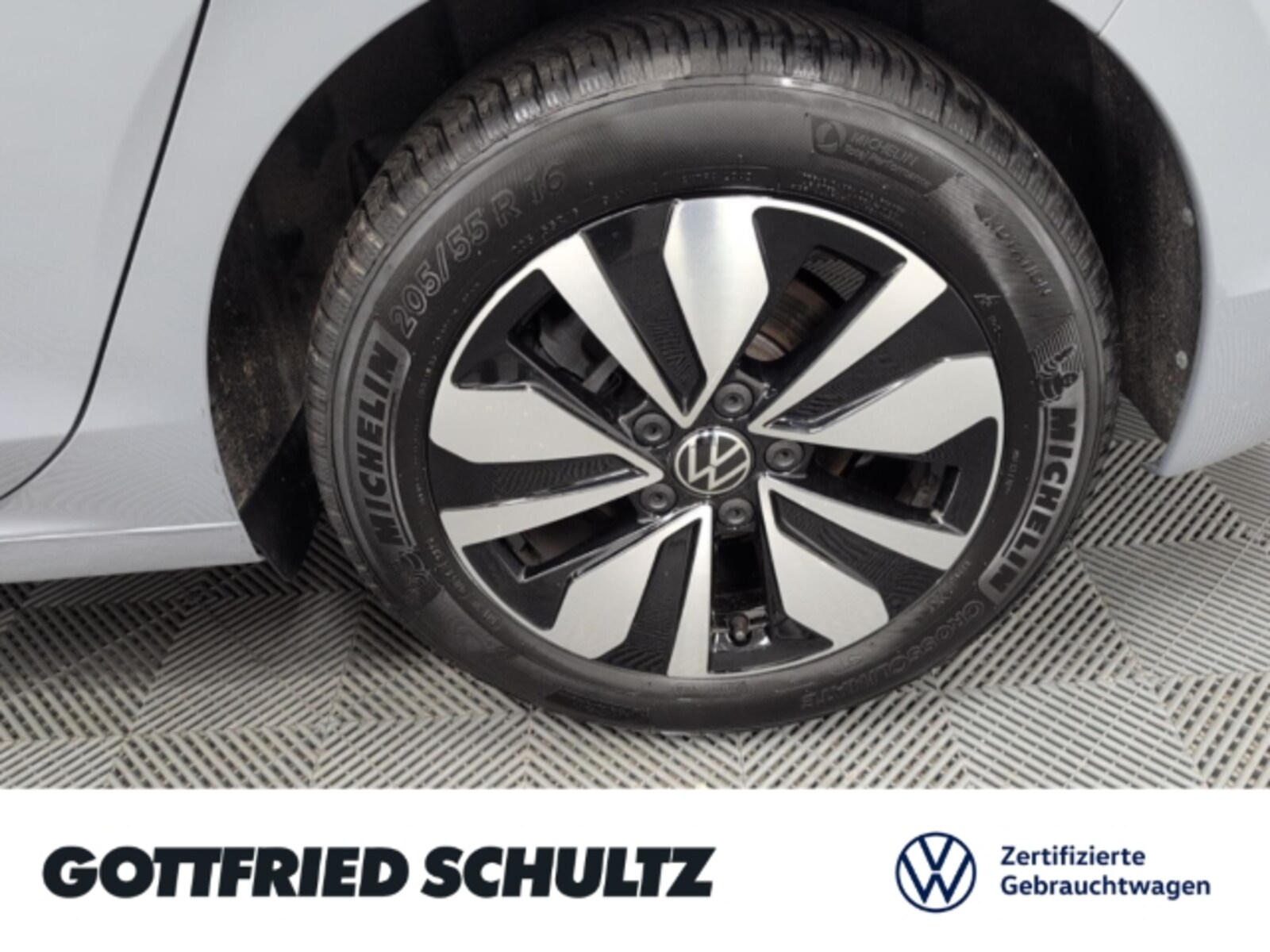 Volkswagen Golf – Bild 9
