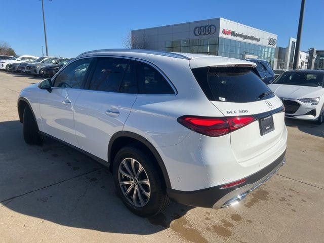2025 Mercedes-Benz GLC 300