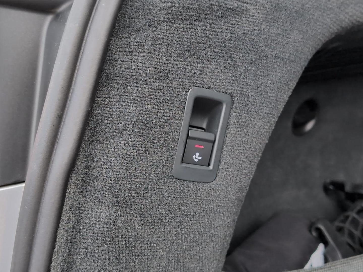 Bild über Audi A6 Avant advanced 45 TDI quattro S tronic - für weitere Informationen kontaktieren Sie den Audi Partner