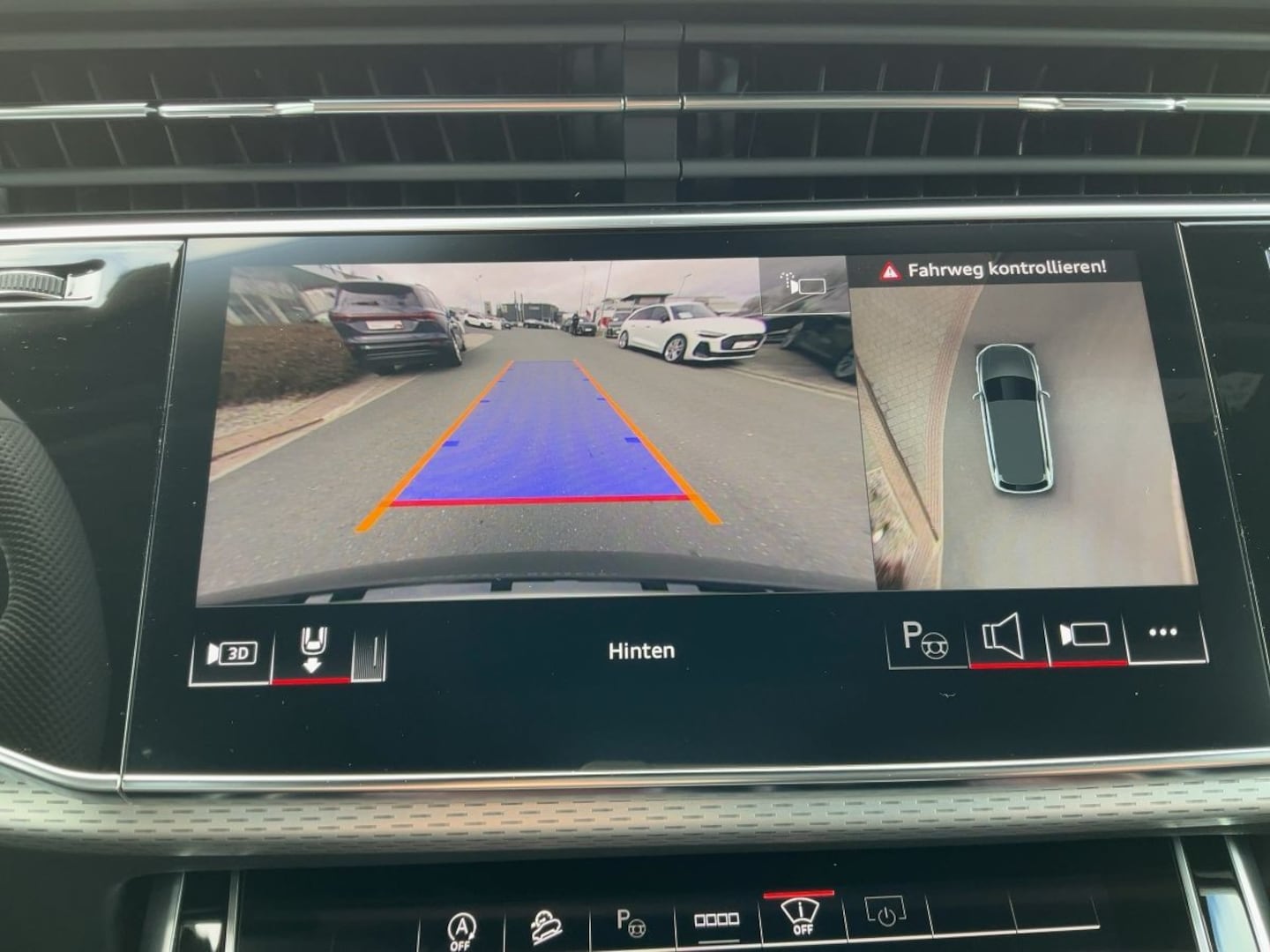 Bild über Audi SQ7 SUV TFSI quattro 373 kW tiptronic - für weitere Informationen kontaktieren Sie den Audi Partner