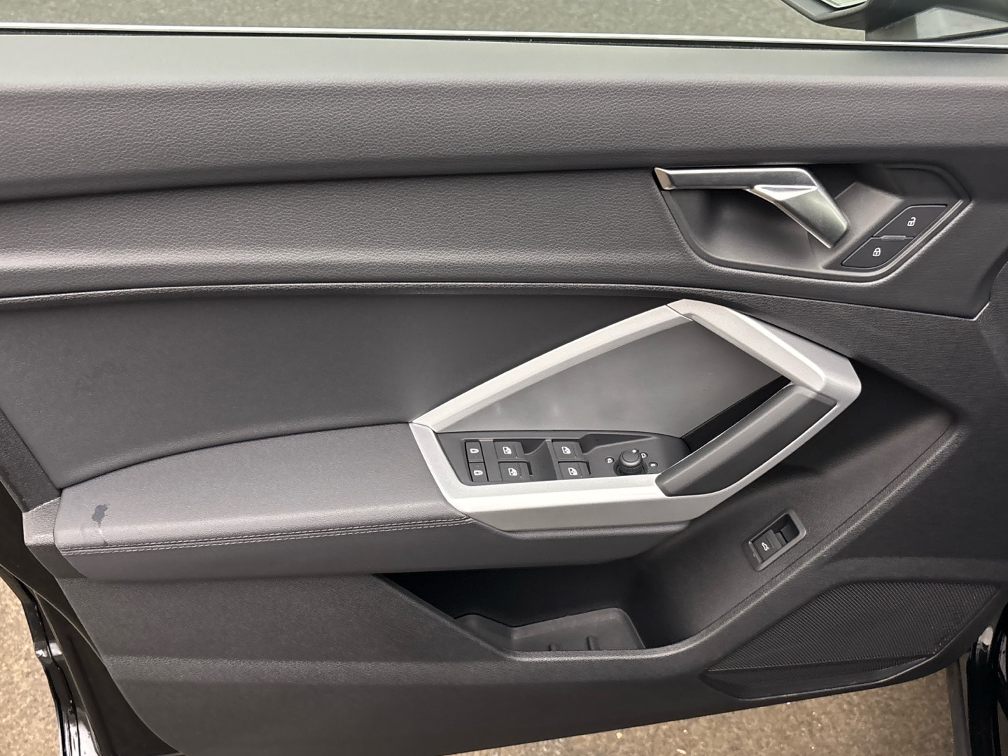 Bild über Audi Q3 Sportback 35 TFSI S tronic - für weitere Informationen kontaktieren Sie den Audi Partner
