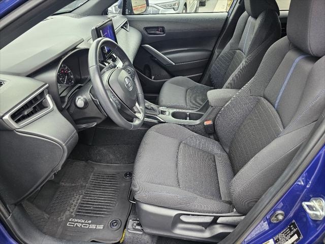 Used 2023 Toyota Corolla Cross SE with VIN 7MUFBABG9PV010074 for sale in Kansas City