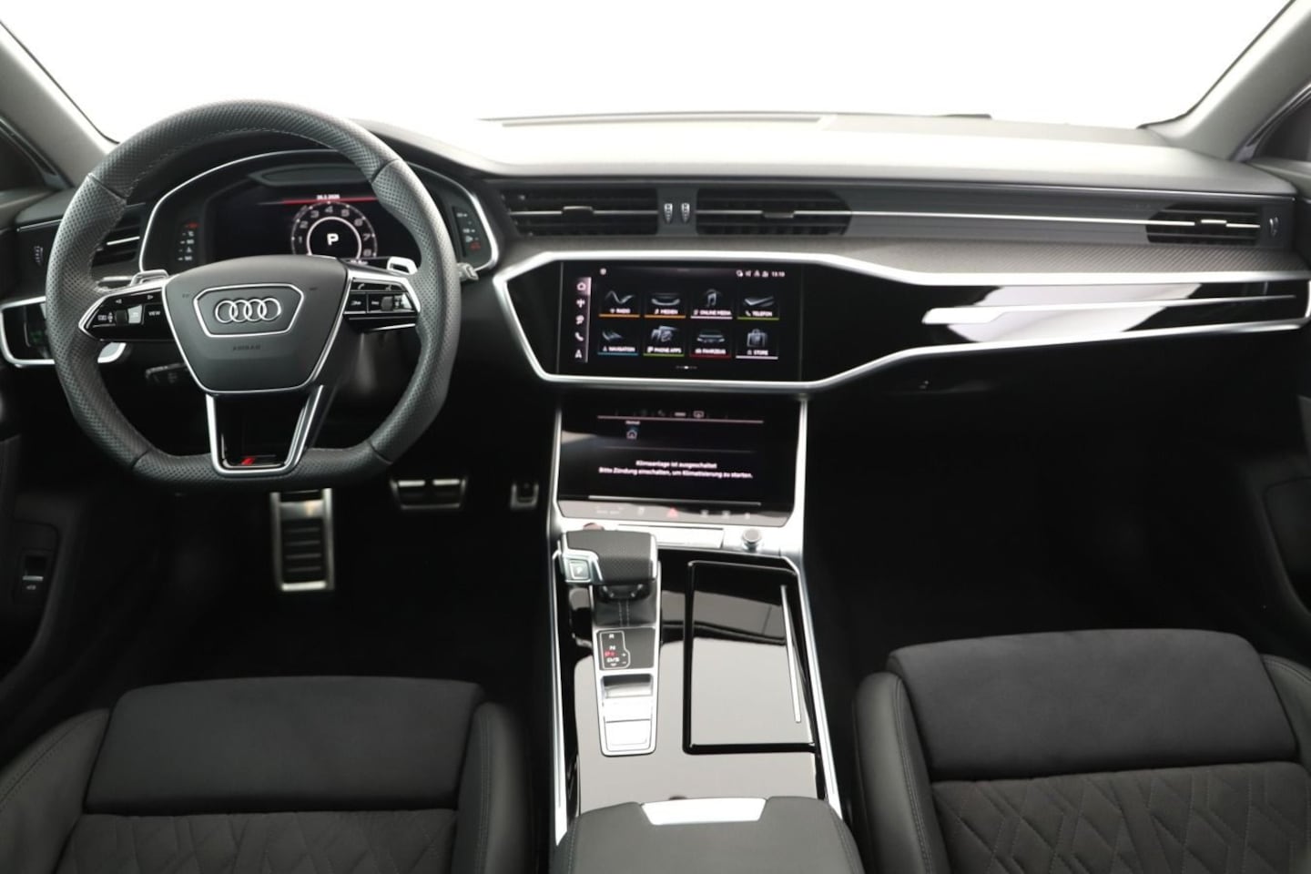 Bild über Audi RS 6 Avant TFSI quattro tiptronic - für weitere Informationen kontaktieren Sie den Audi Partner