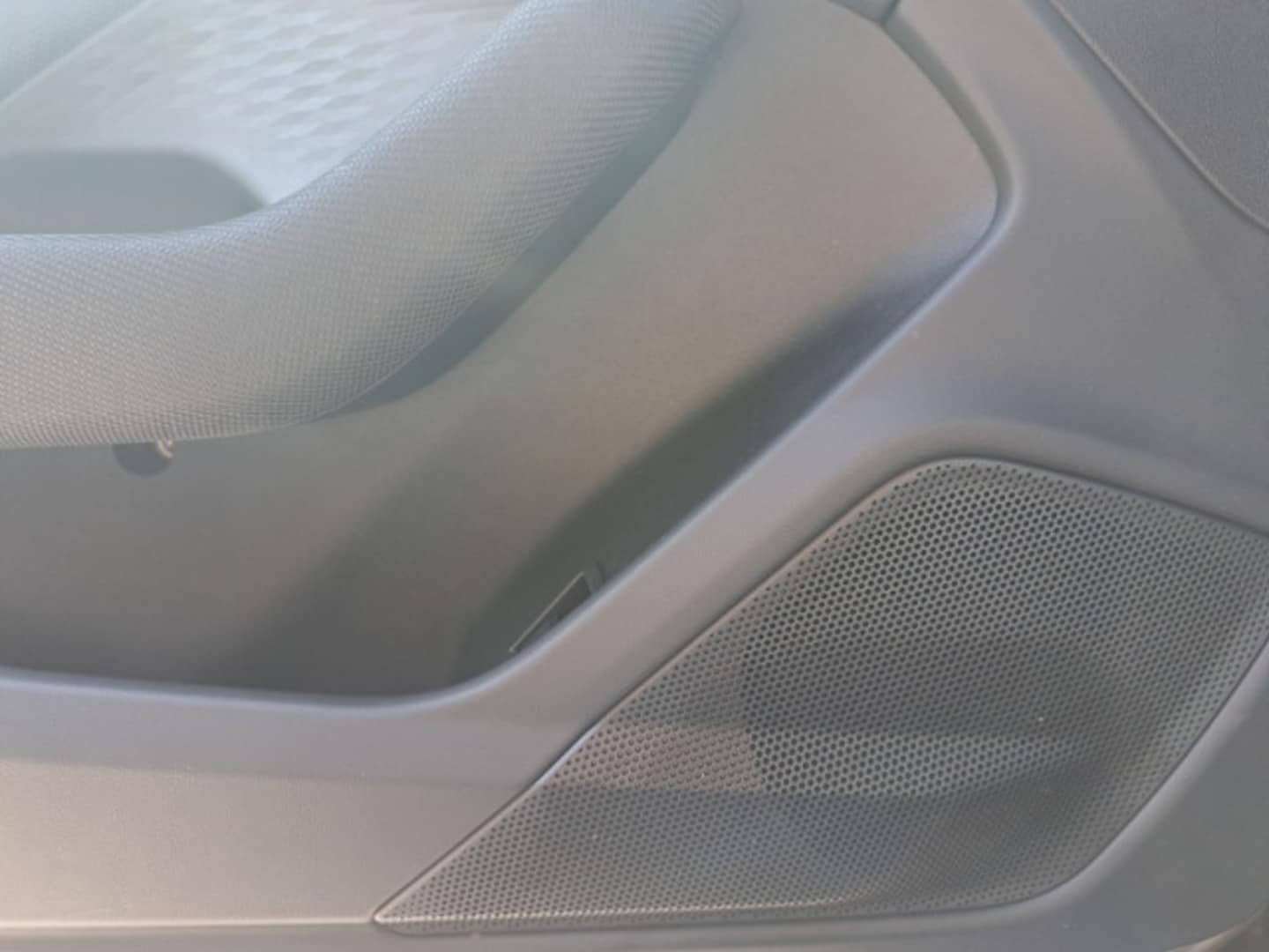 Bild über Audi A6 Avant TDI 150 kW S tronic - für weitere Informationen kontaktieren Sie den Audi Partner