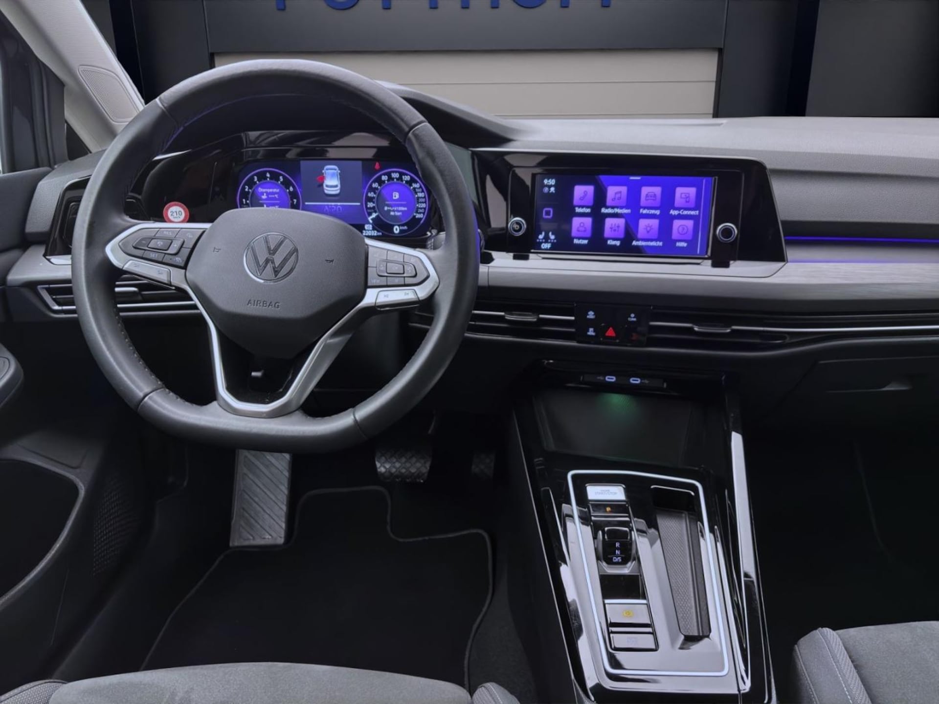 Volkswagen Golf Style