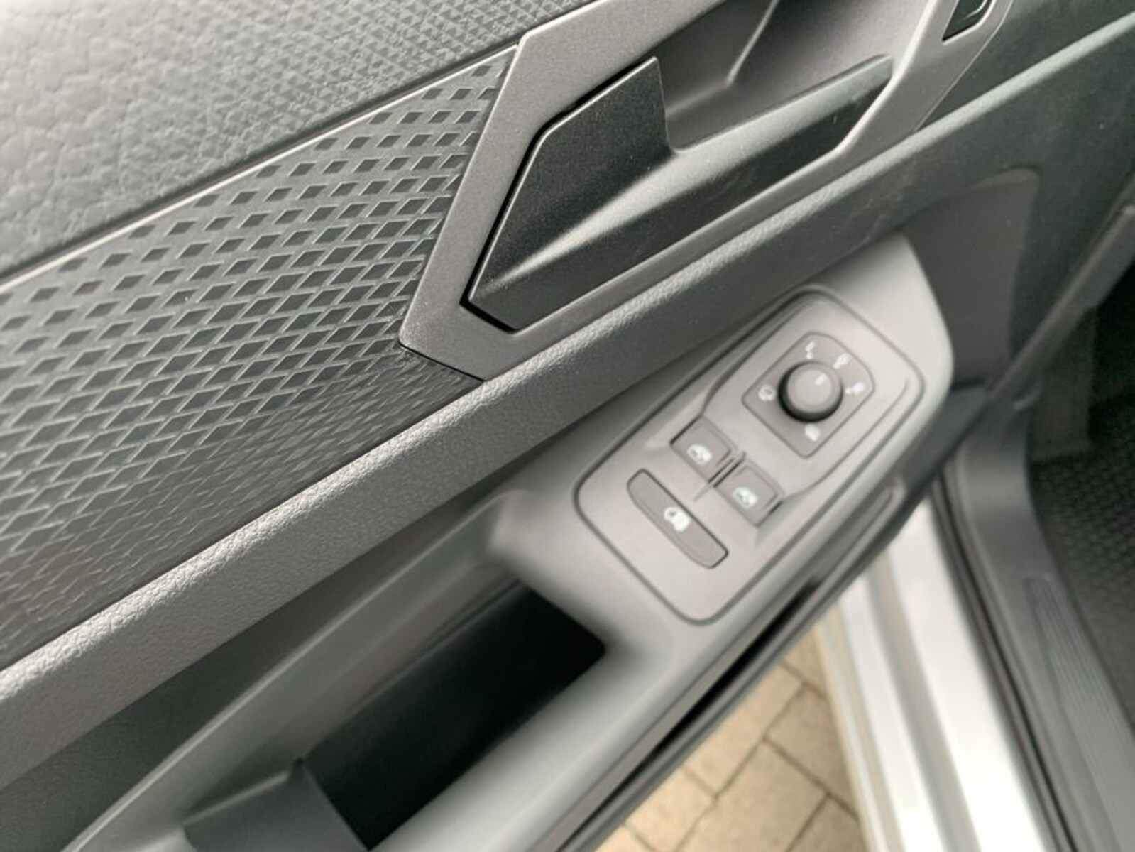 Volkswagen Caddy Maxi Cargo – Bild 17