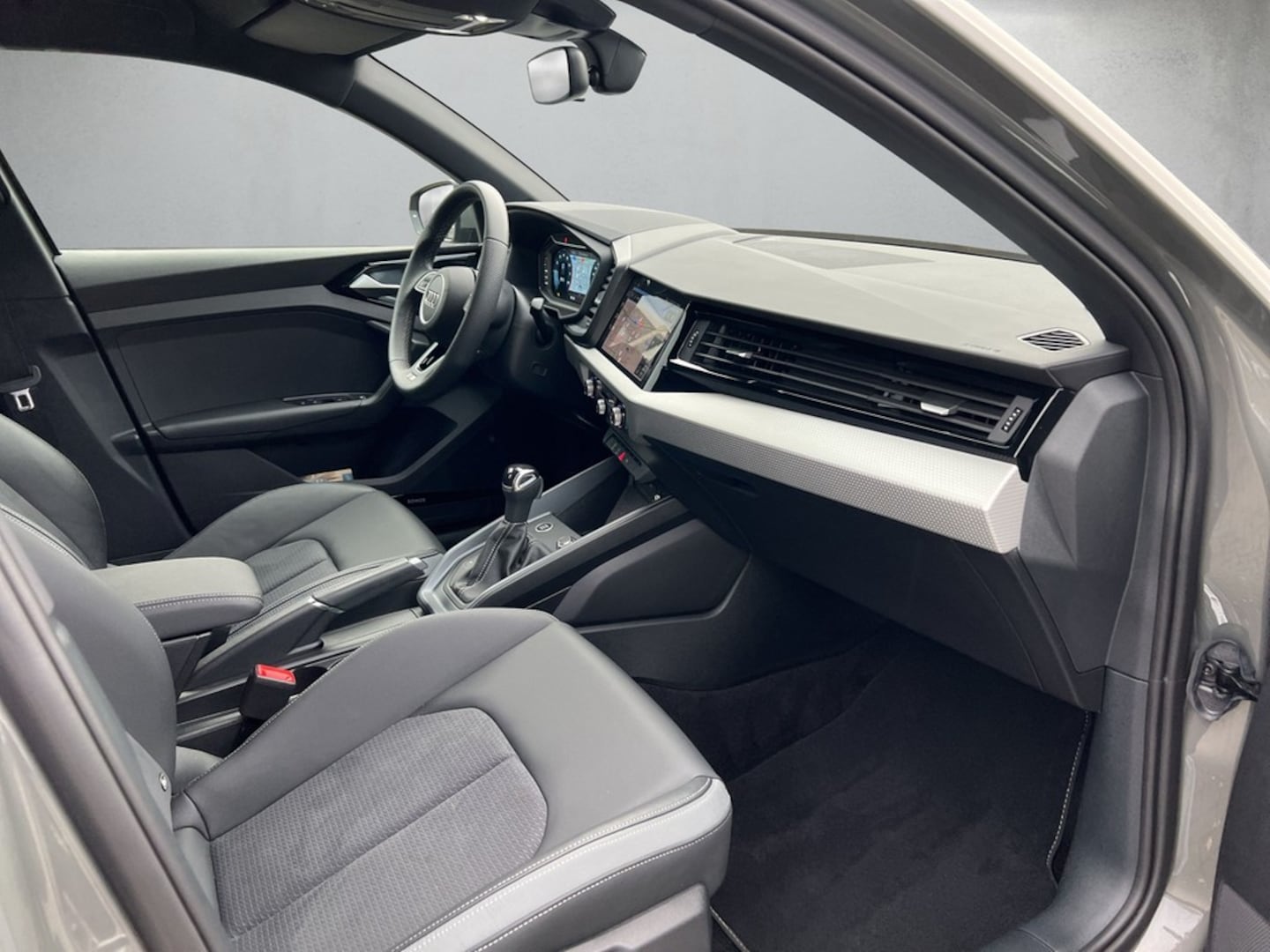 Bild über Audi A1 Sportback S line 35 TFSI S tronic - für weitere Informationen kontaktieren Sie den Audi Partner