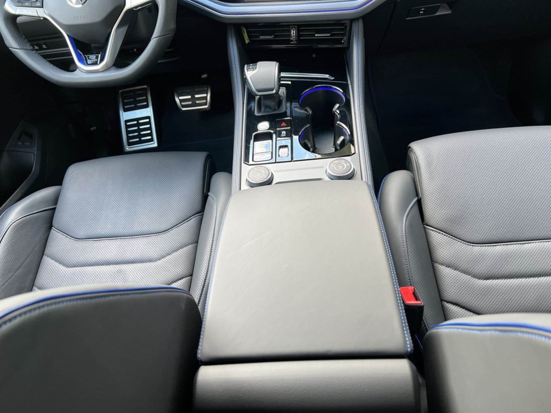 Volkswagen Touareg R