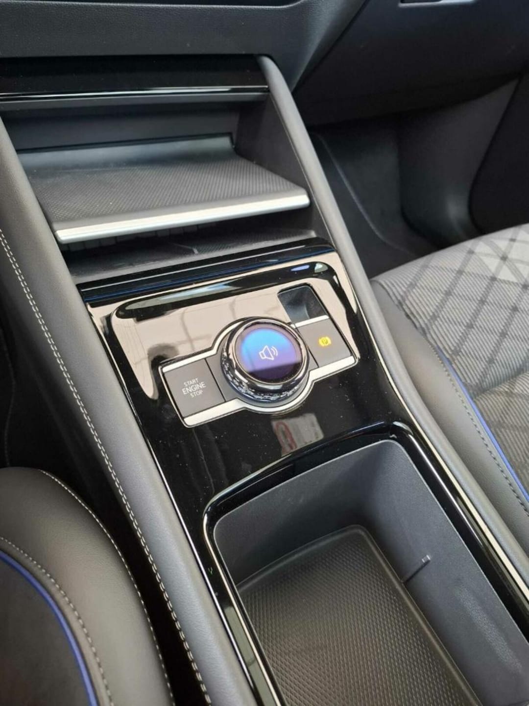 Volkswagen Tiguan R-Line Plus
