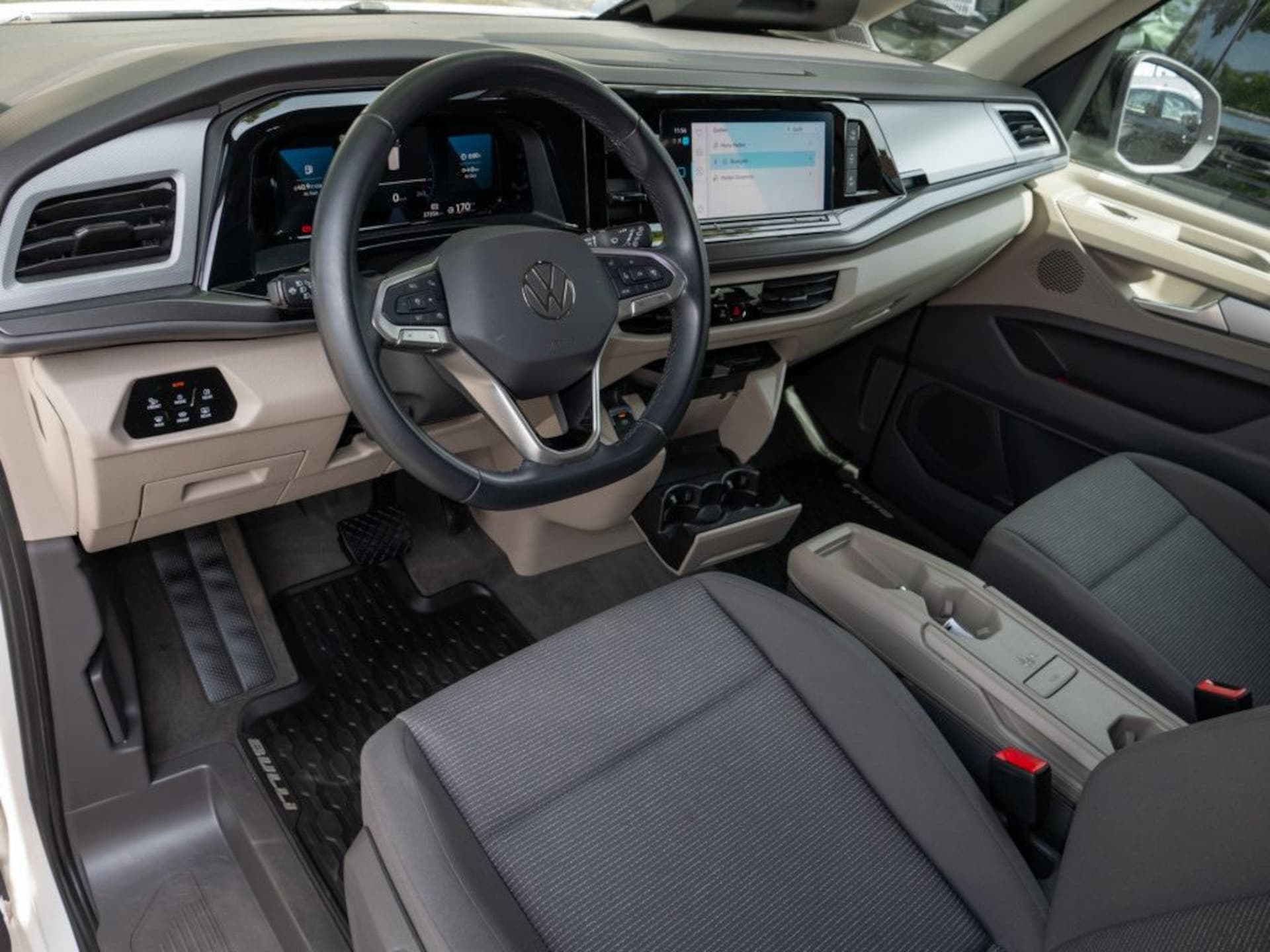 Volkswagen Multivan Basis-Modell
