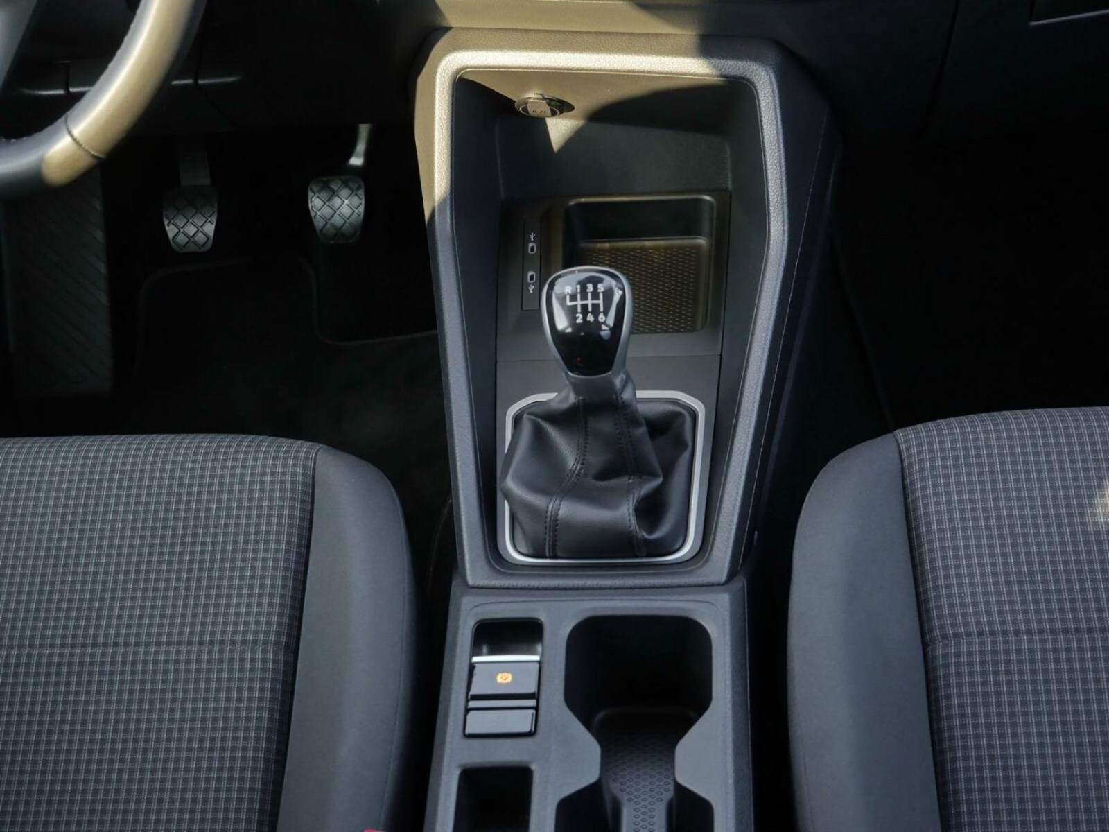 Volkswagen Caddy – Bild 7