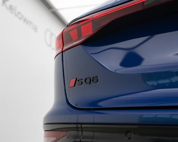 2025 Audi Audi SQ6 SUV e-tron
