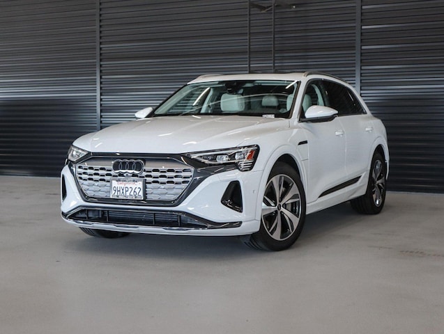 2024 Audi Q8 e-tron