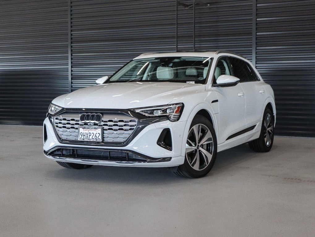 2024 Audi Q8 e-tron