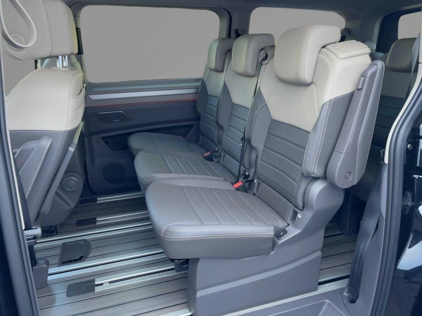 Volkswagen Multivan Langversion – Bild 7