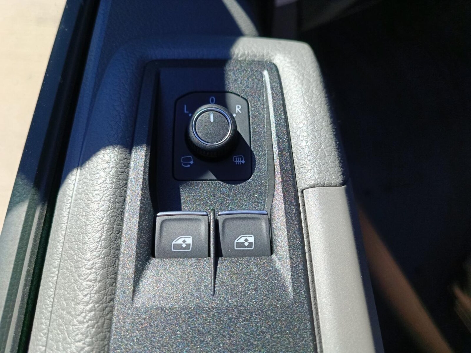 Volkswagen Crafter Kasten mittlerer Radstand – Bild 14