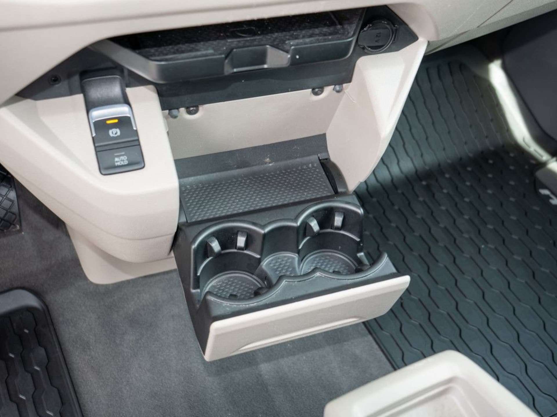 Volkswagen Multivan Basis-Modell