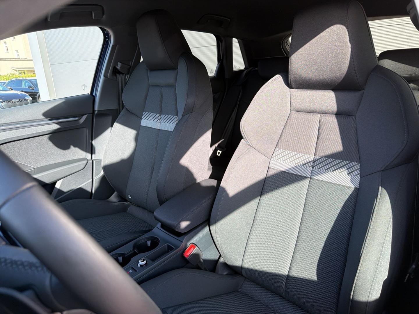 Bild über Audi A3 Sportback TDI S tronic - für weitere Informationen kontaktieren Sie den Audi Partner