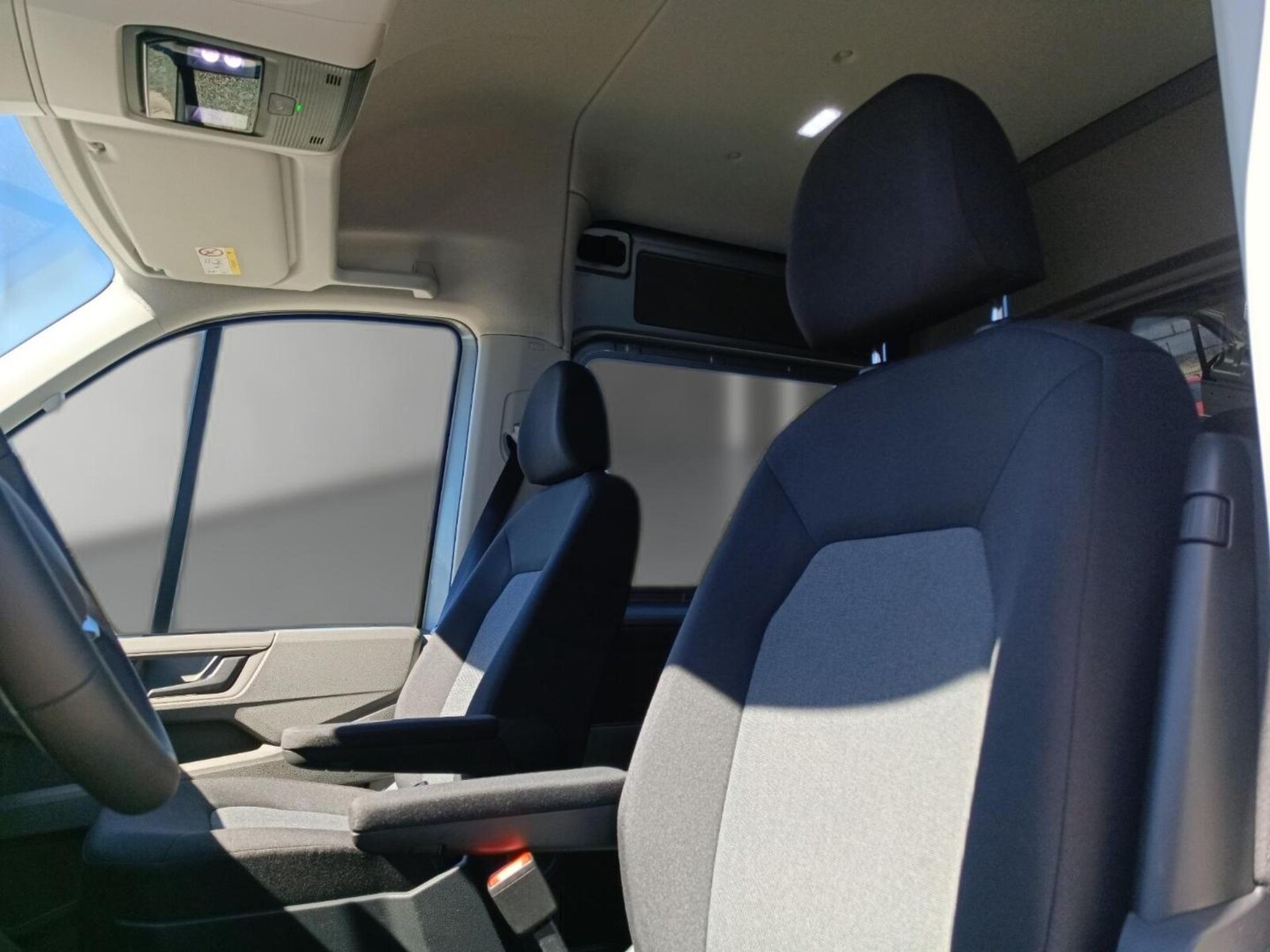 Volkswagen Crafter Kasten mittlerer Radstand – Bild 16