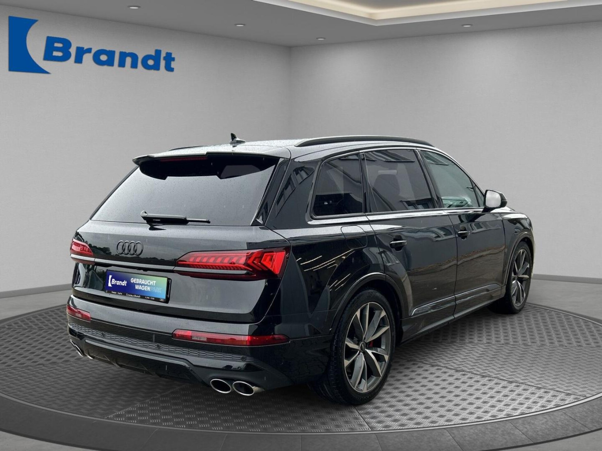 Audi SQ7 SUV