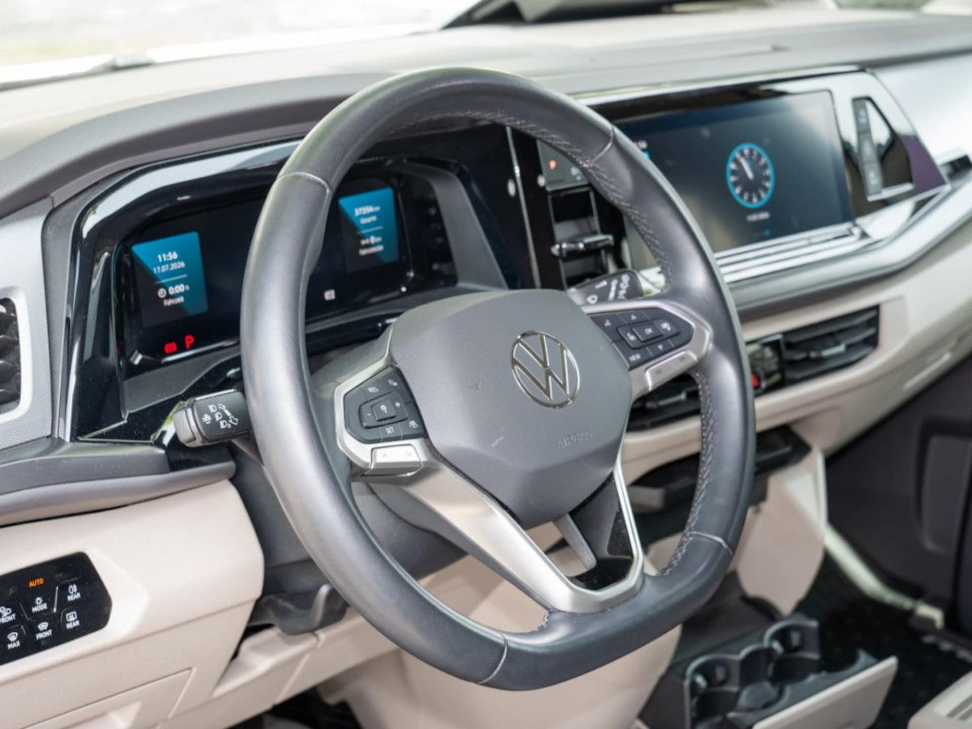 Volkswagen Multivan Basis-Modell