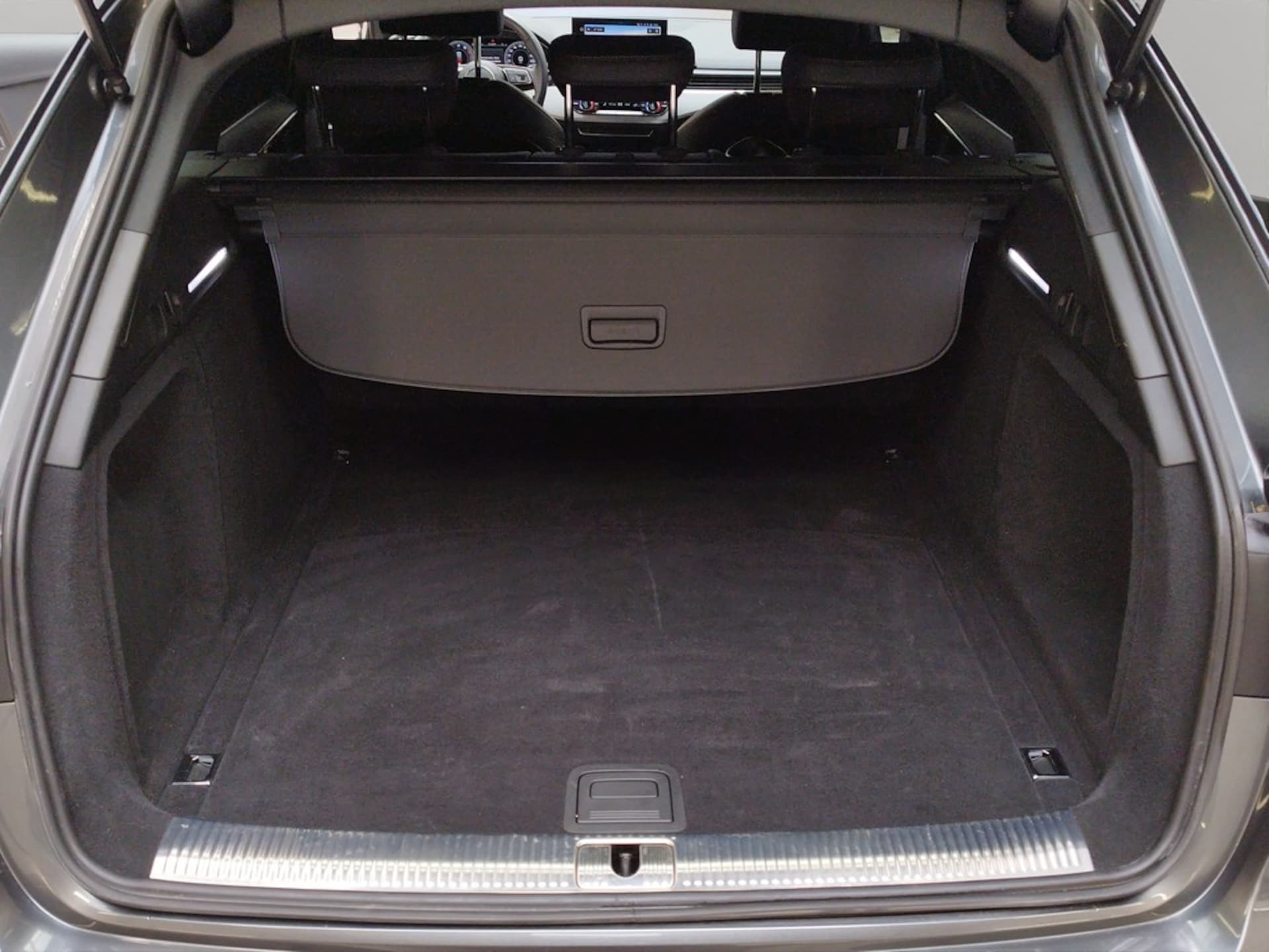 Audi A4 Avant S line