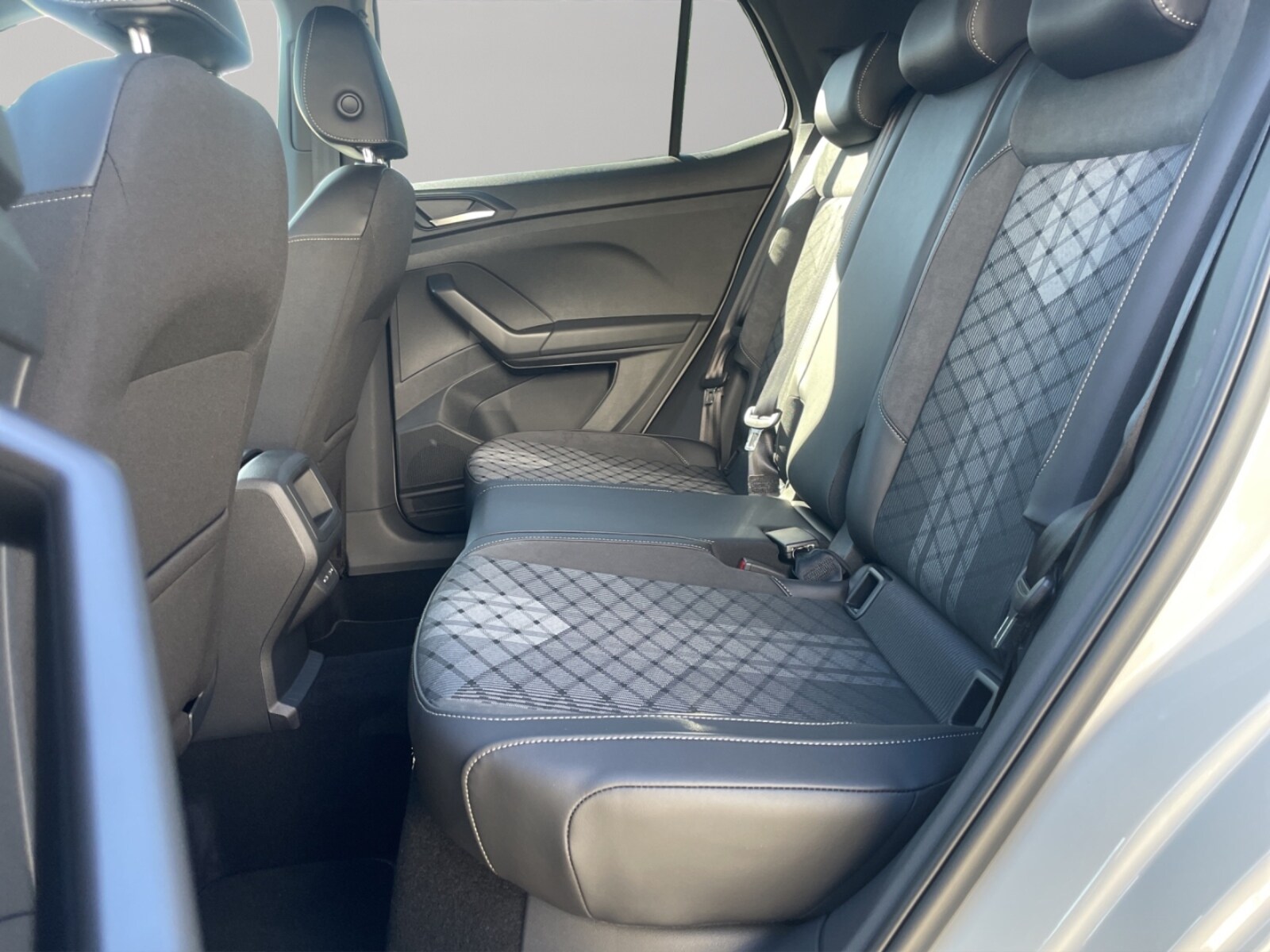 Volkswagen T-Cross – Bild 12