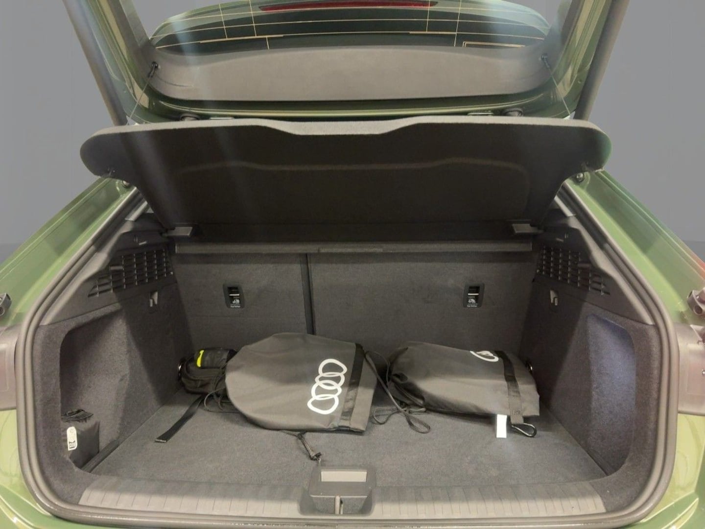 Bild über Audi A3 allstreet TFSI e TFSI e 150 kW S tronic - für weitere Informationen kontaktieren Sie den Audi Partner