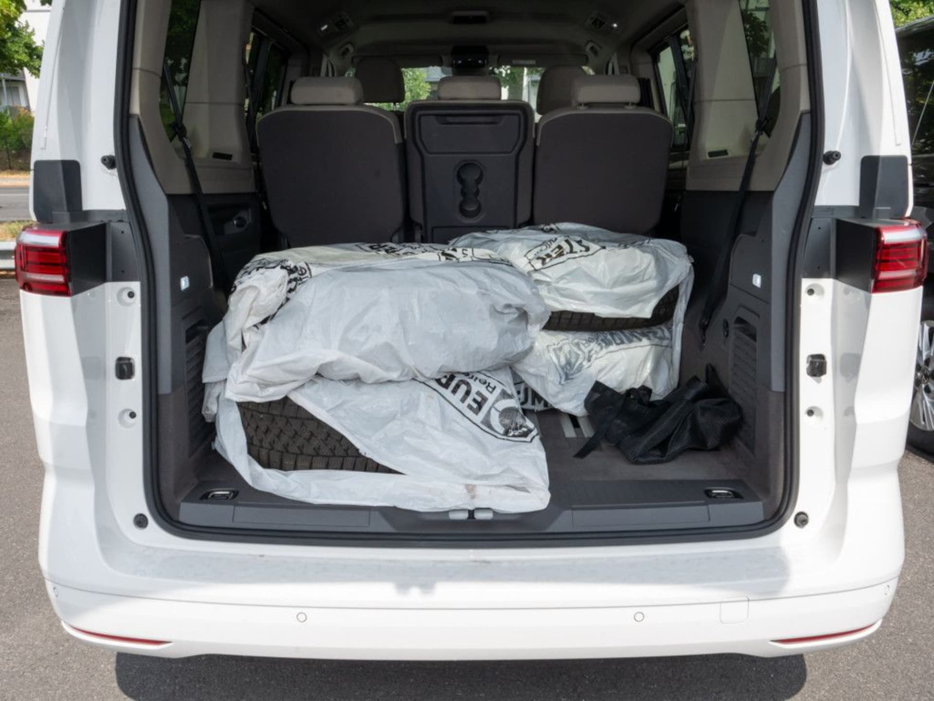 Volkswagen Multivan Basis-Modell