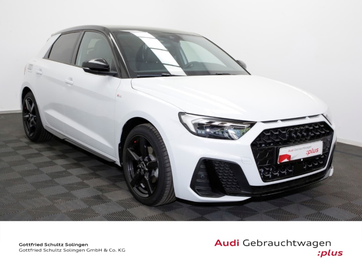 Bild über Audi A1 Sportback S line 35 TFSI S tronic - für weitere Informationen kontaktieren Sie den Audi Partner