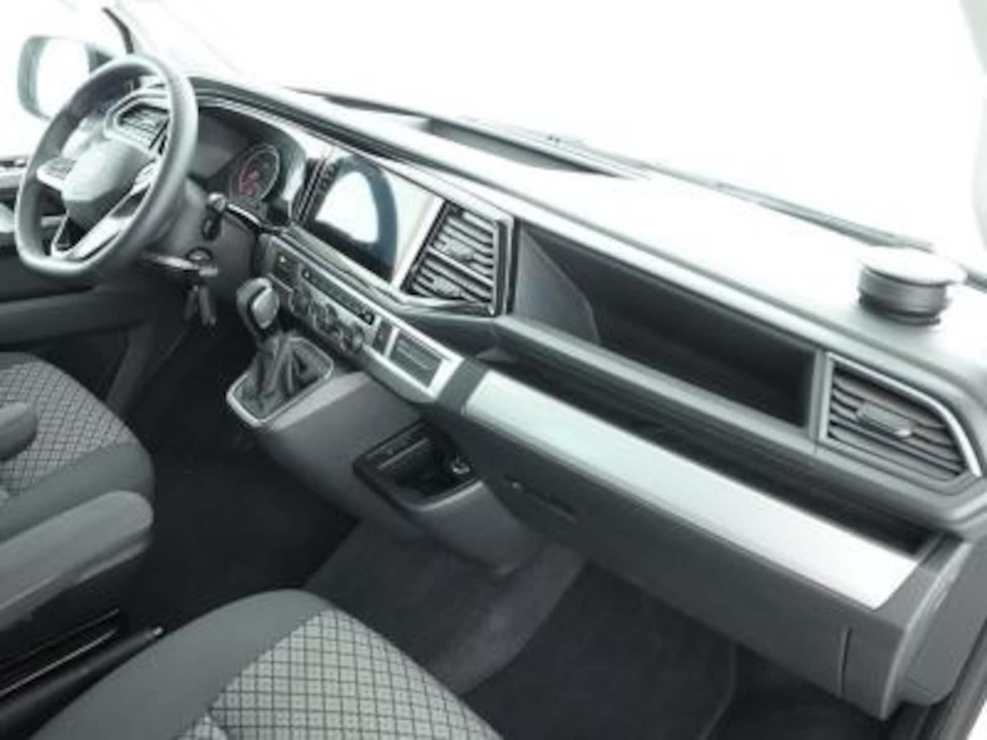 Volkswagen T6.1 California Beach