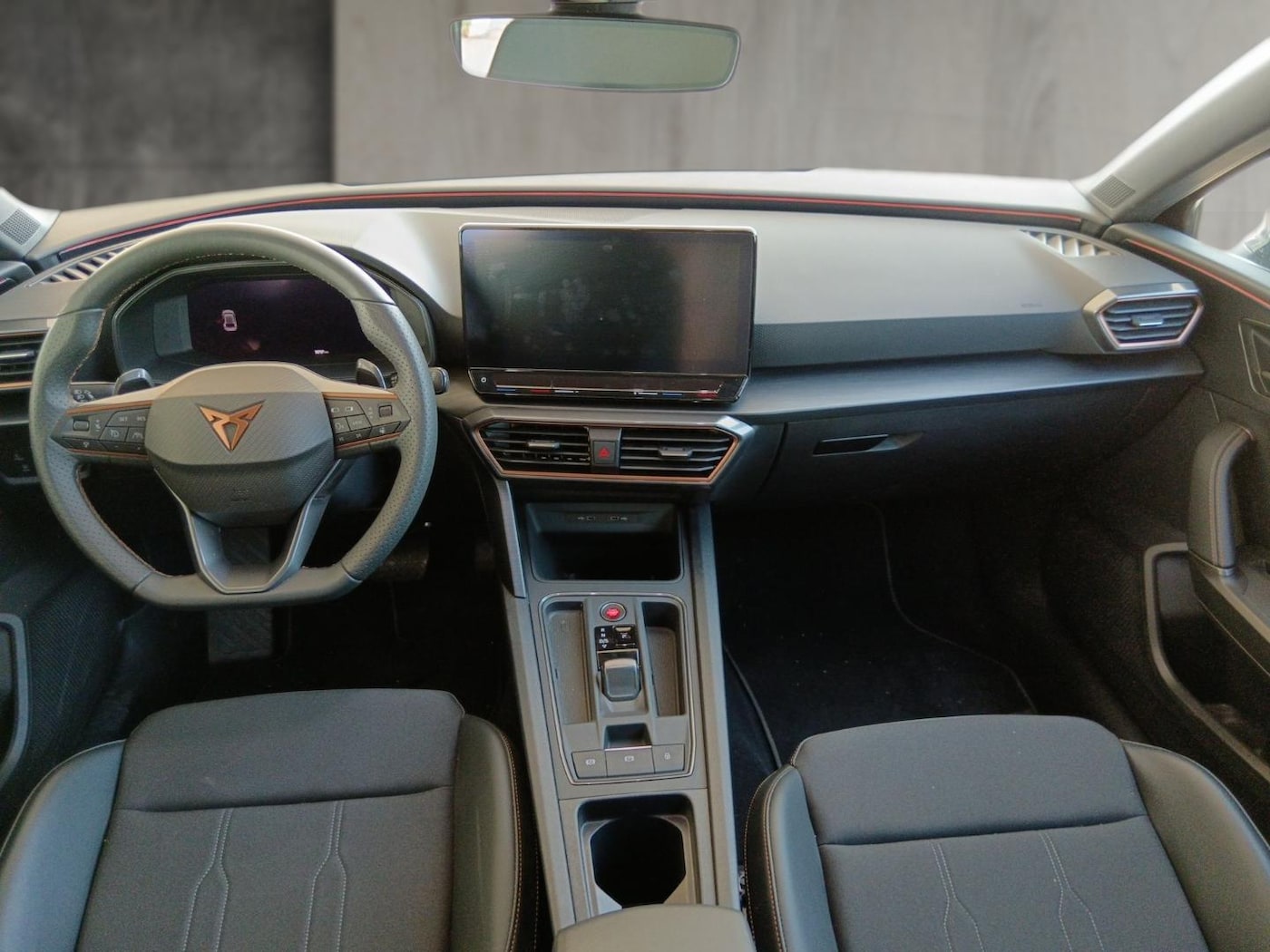 CUPRA Leon León 1.5 eTSI DSG 110 kW (150 CV) — photo 4