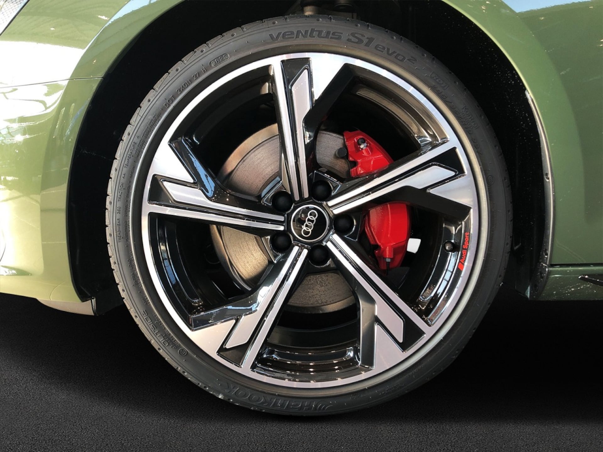 Audi A4 Avant S line
