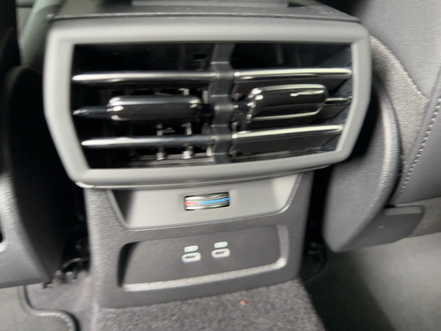 Bild über Audi A3 Sportback TFSI 110 kW S tronic - für weitere Informationen kontaktieren Sie den Audi Partner