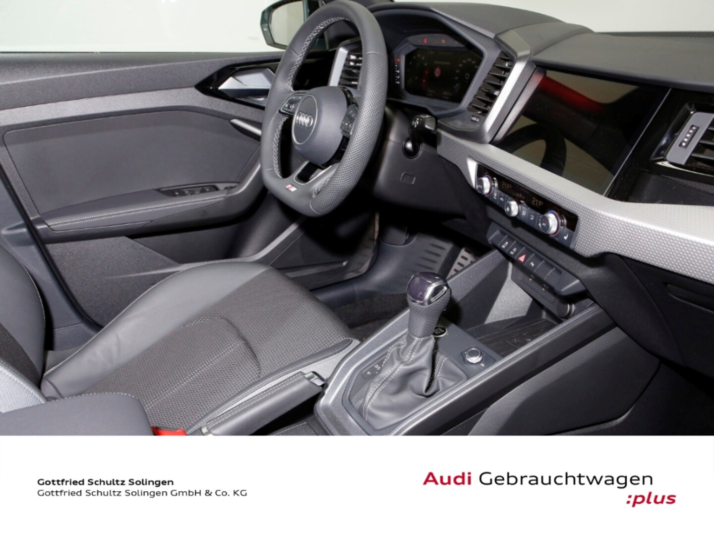Bild über Audi A1 Sportback S line 35 TFSI S tronic - für weitere Informationen kontaktieren Sie den Audi Partner