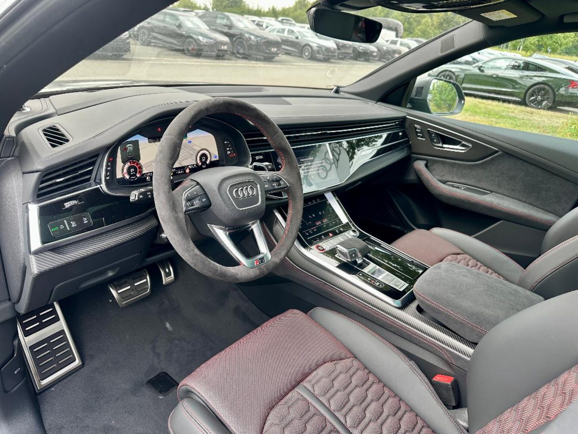 Audi RS Q8 SUV performance