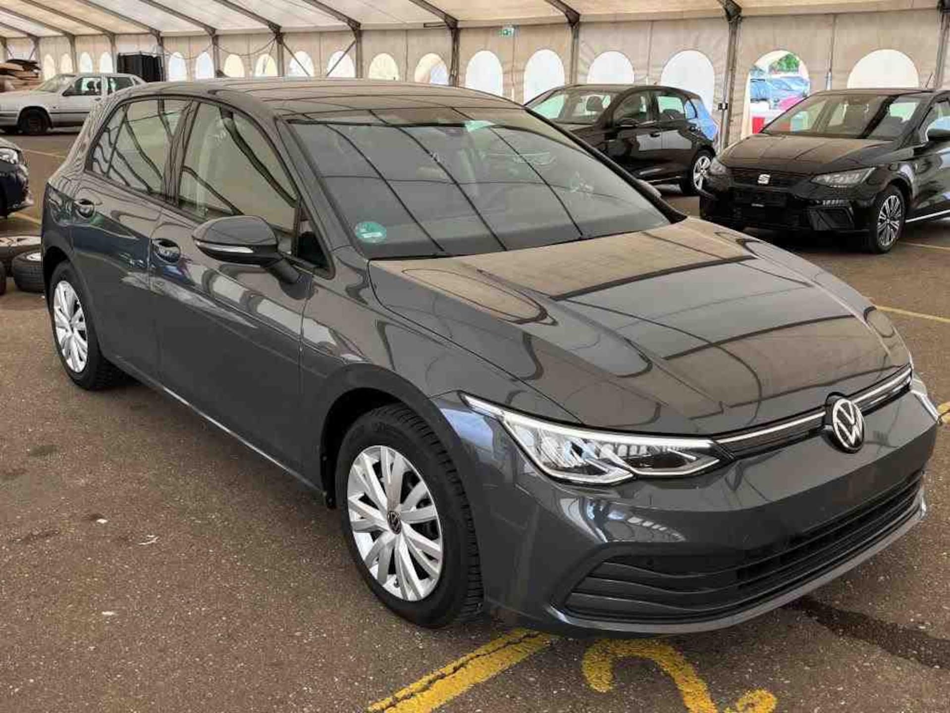 Volkswagen Golf Life