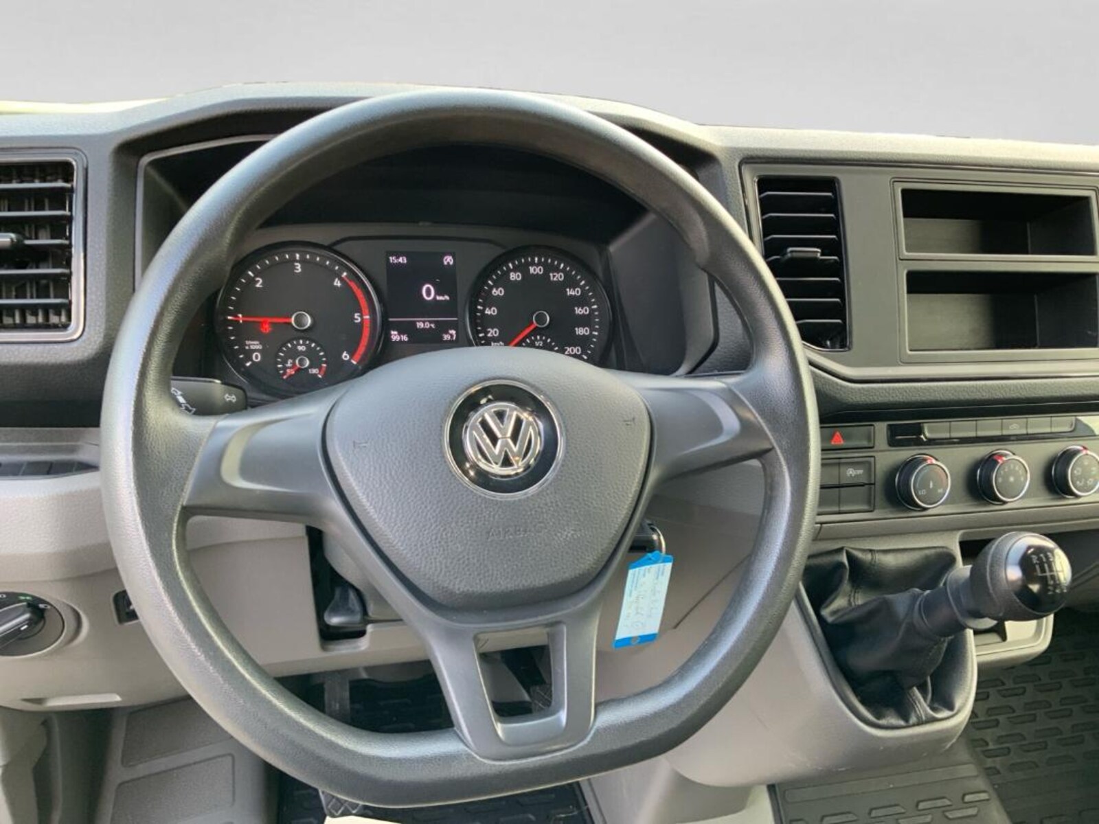 Volkswagen Crafter Doppelkabine mittlerer Radstand – Bild 14