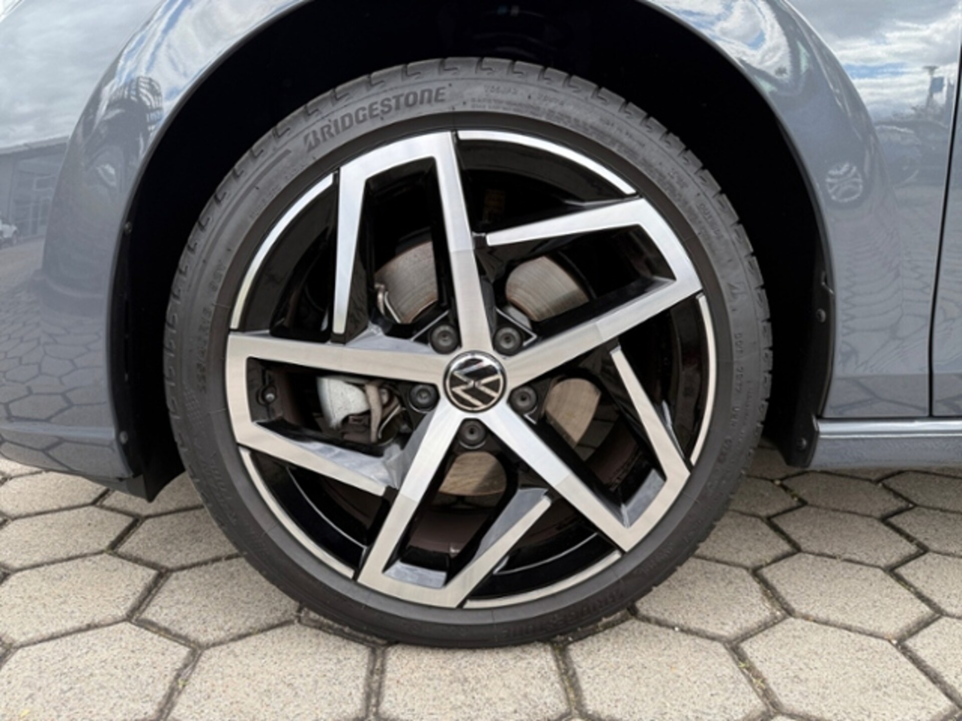 Volkswagen Golf Style