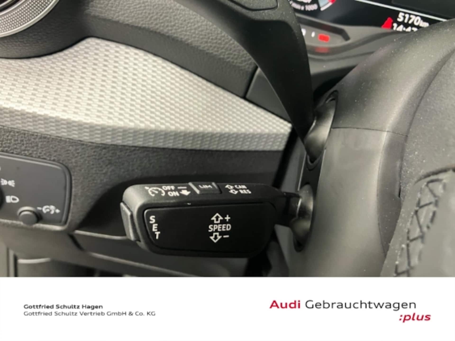 Audi Q2 S line