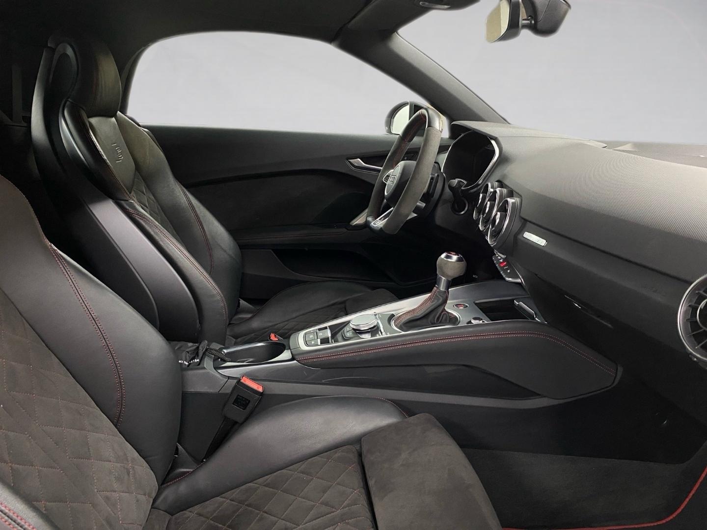 Bild über Audi TT Roadster 40 TFSI S tronic - für weitere Informationen kontaktieren Sie den Audi Partner