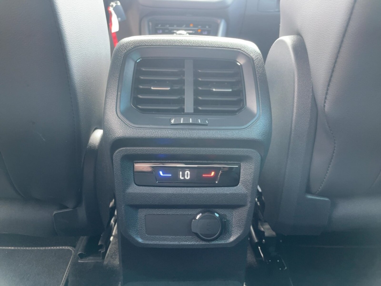 Volkswagen Tiguan – Bild 17