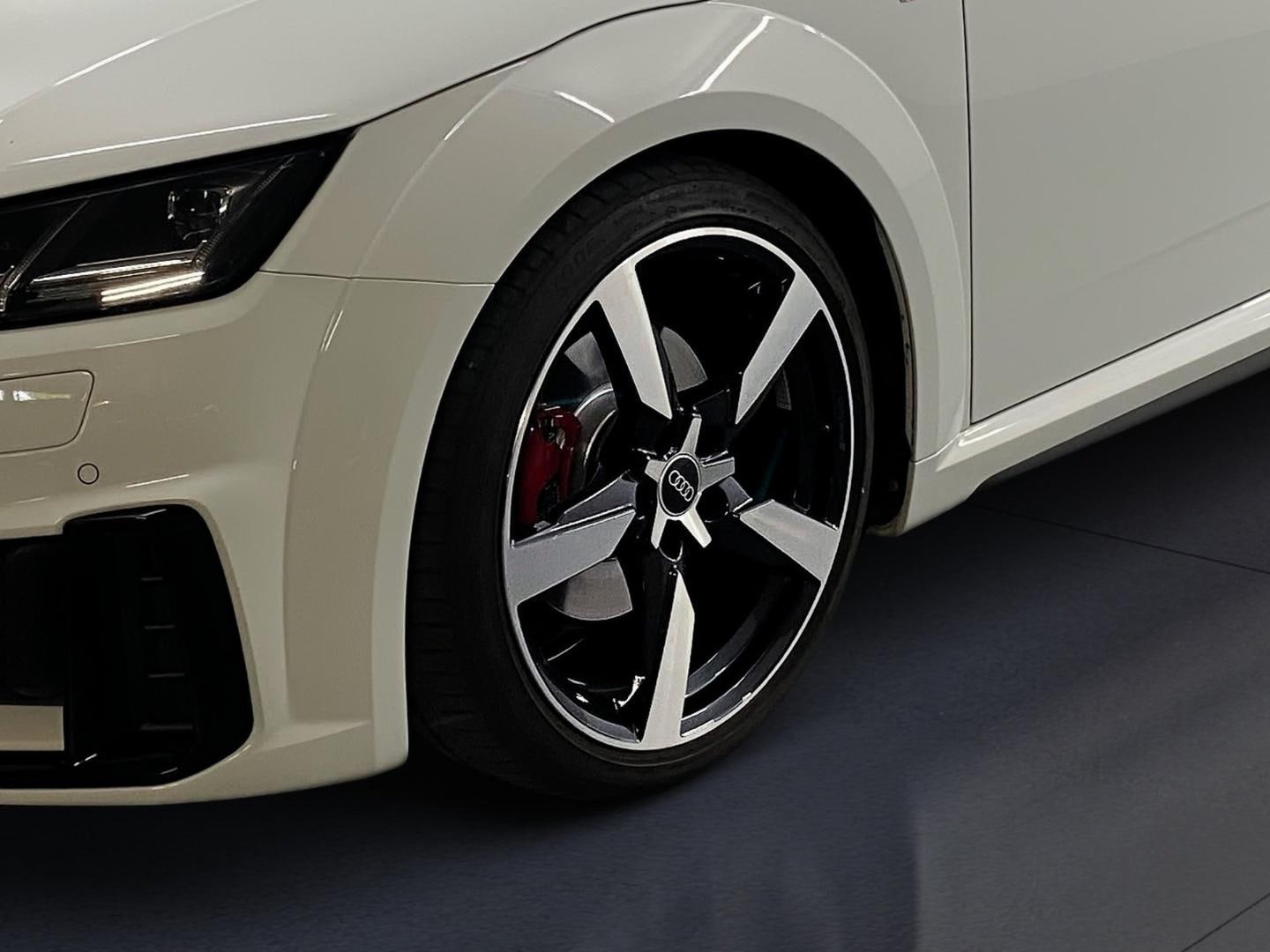 Bild über Audi TT Roadster 40 TFSI S tronic - für weitere Informationen kontaktieren Sie den Audi Partner