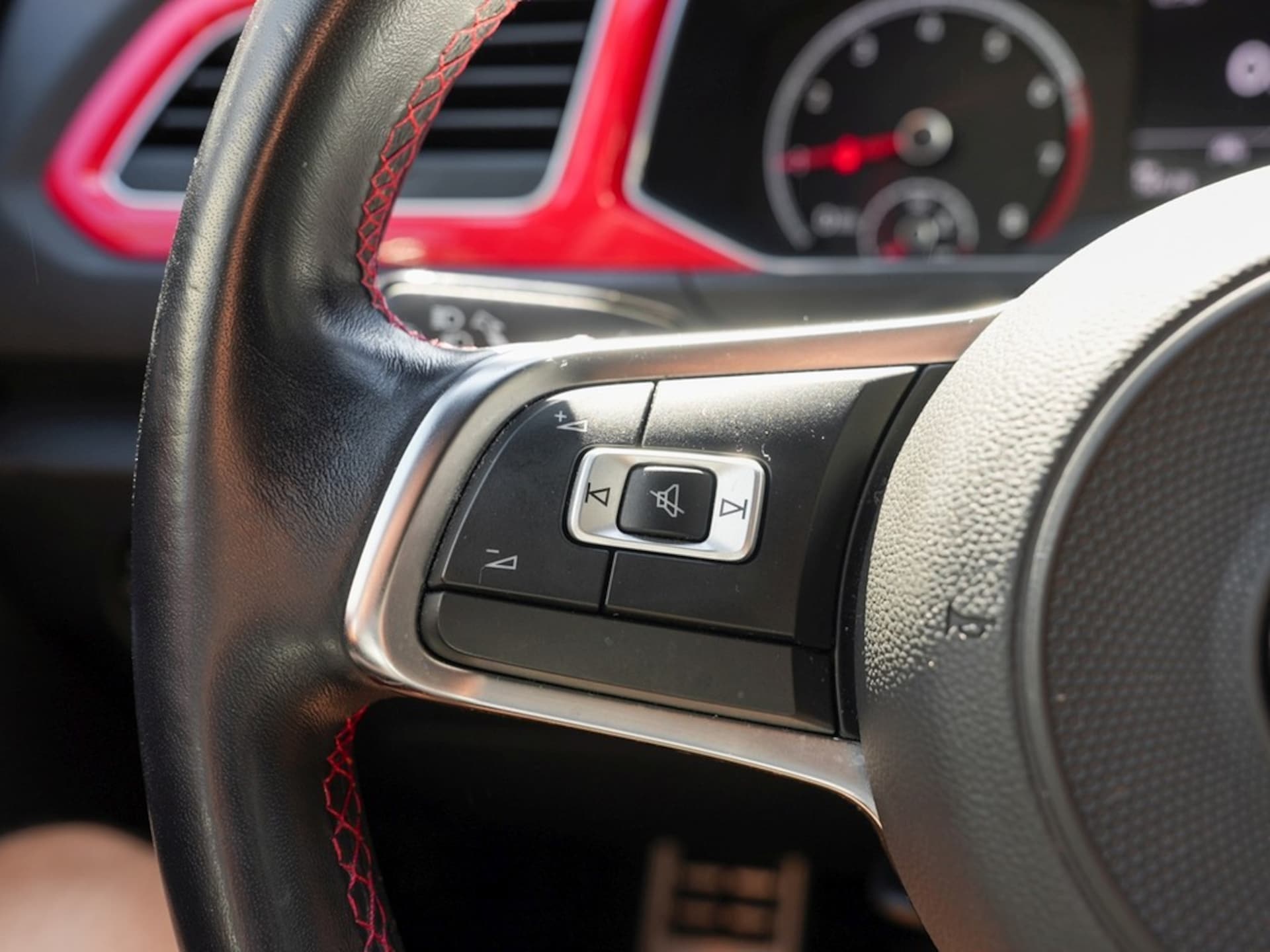 Volkswagen T-Roc Sport