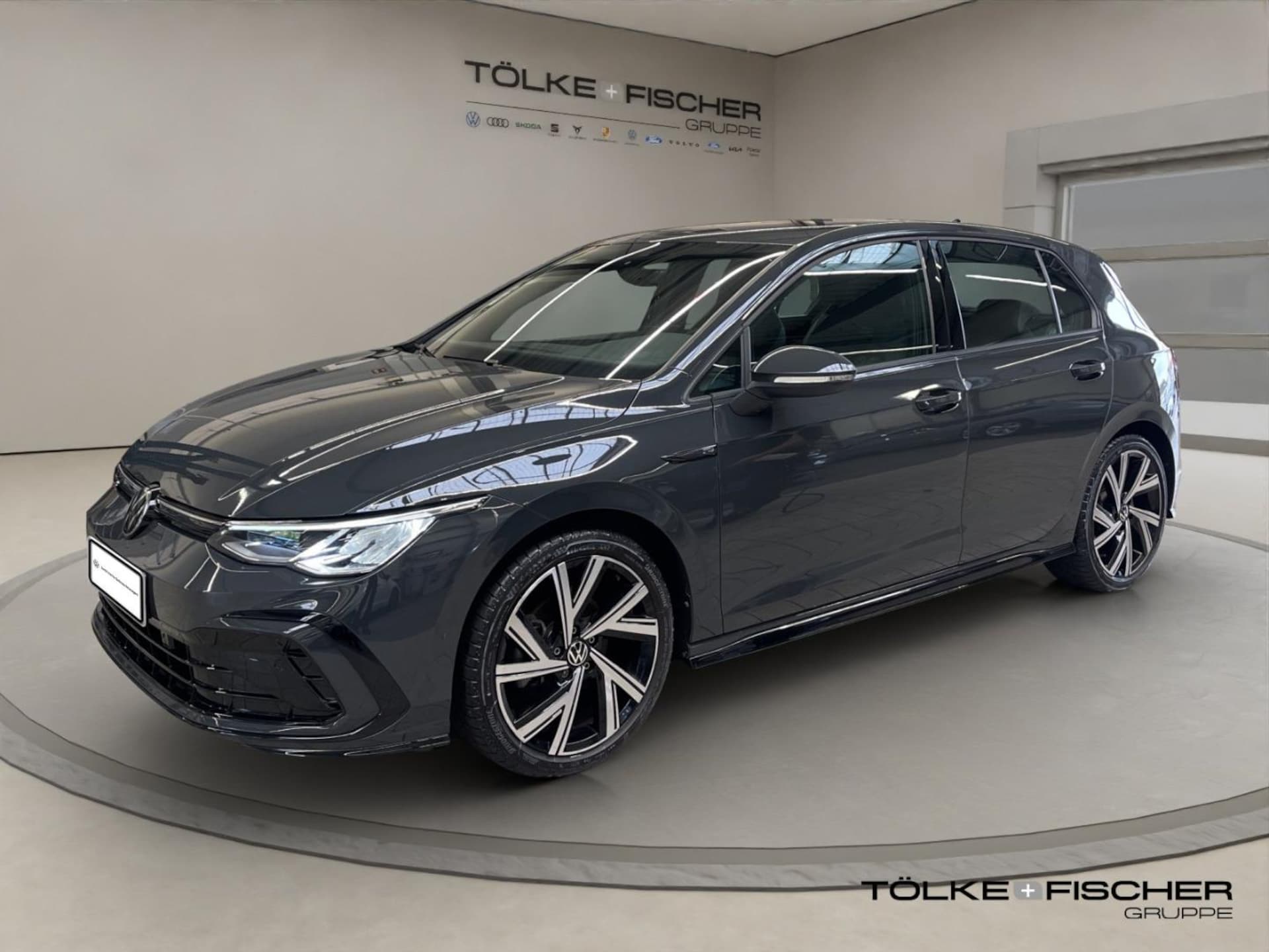 Volkswagen Golf R-Line