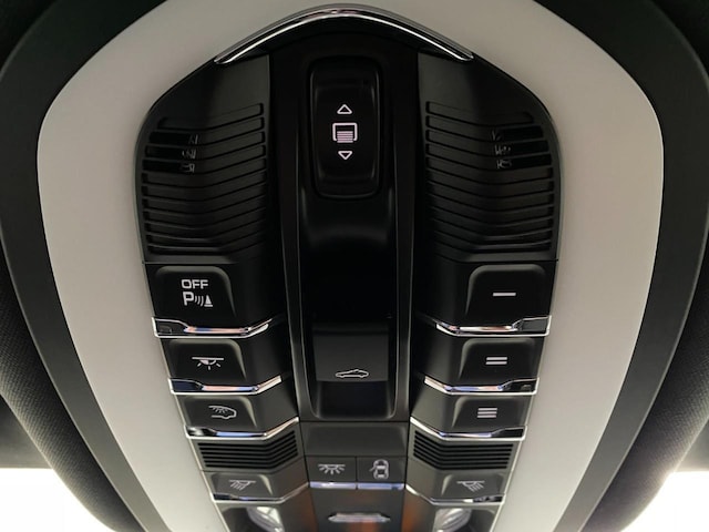 2026 Porsche Macan Base - Photo 64