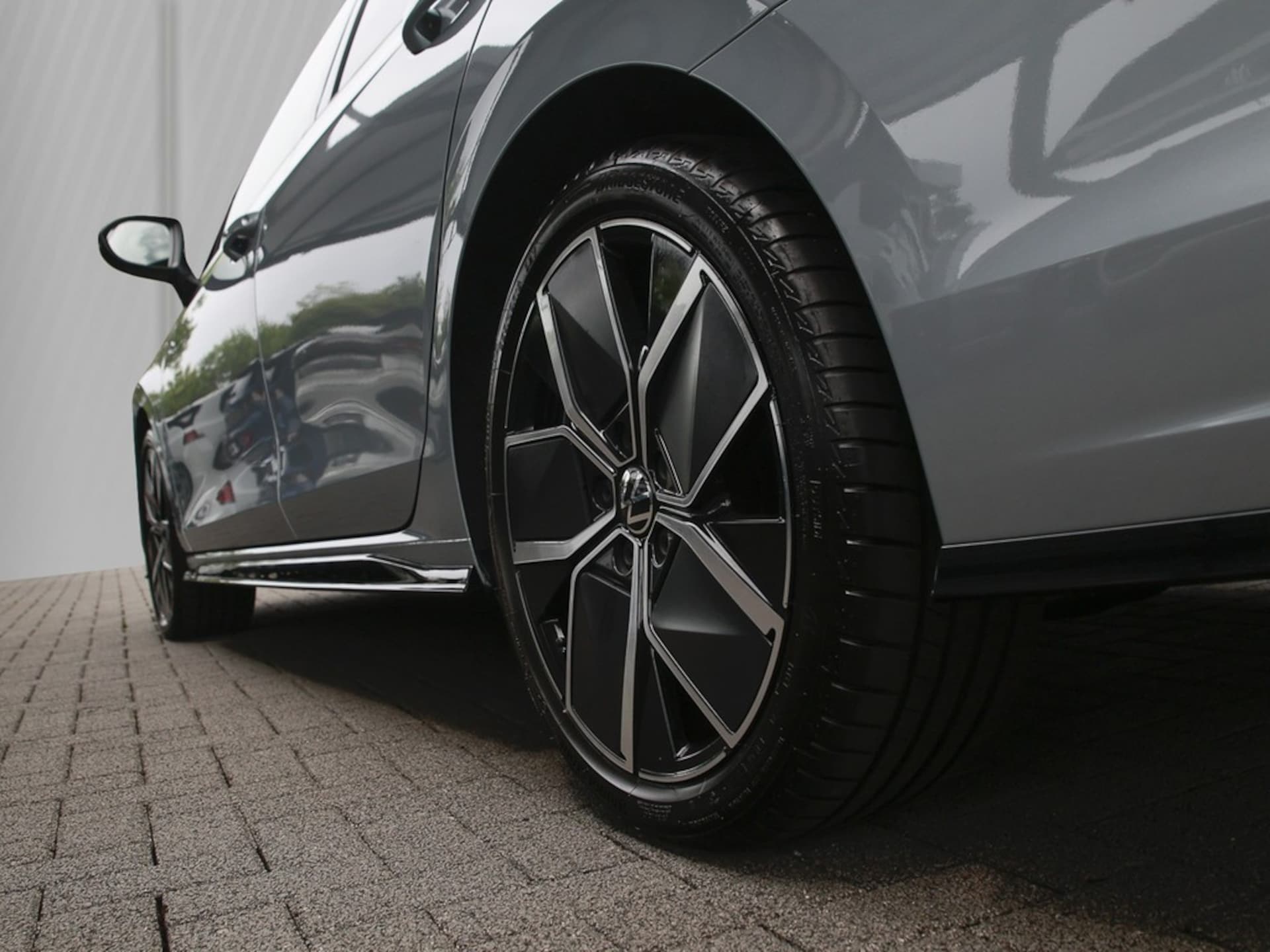 Volkswagen Golf Variant R-Line