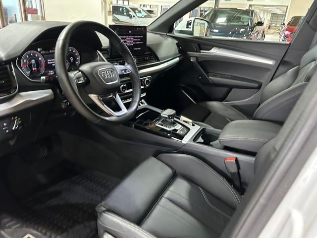 2025 Audi Q5 Premium - Photo 10