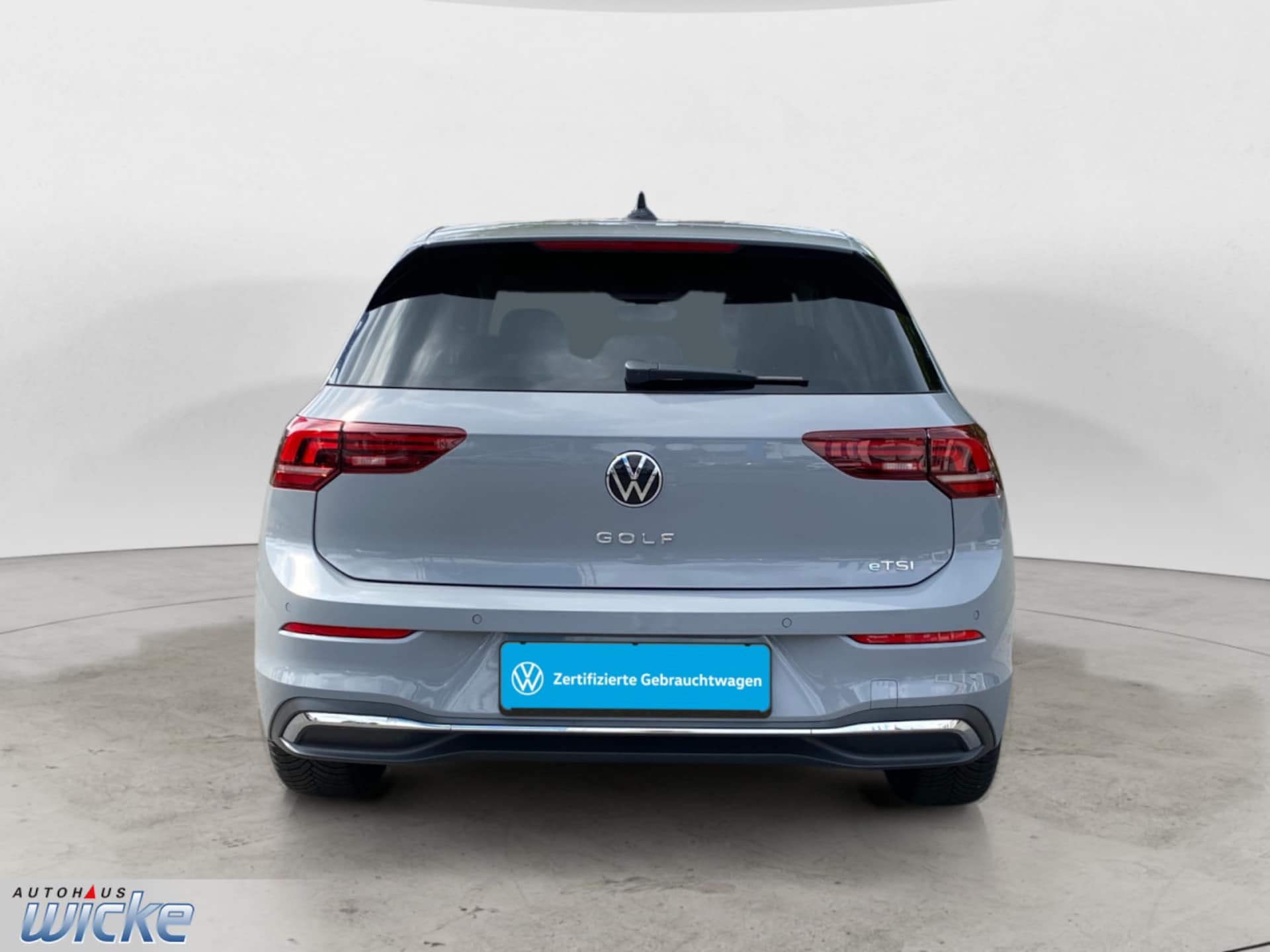 Volkswagen Golf Life